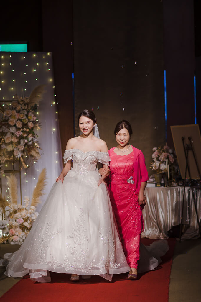 大直典華婚宴,台北婚攝,婚攝,婚禮攝影,婚禮紀錄,婚禮,結婚,婚紗,新娘,新秘,婚宴,婚攝作品,婚攝價格,大直英迪格酒店